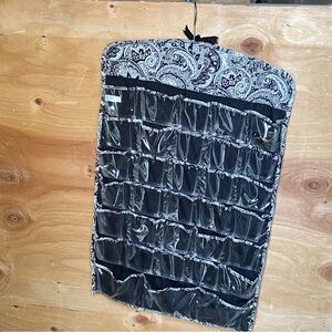 Black and White Paisley organizer